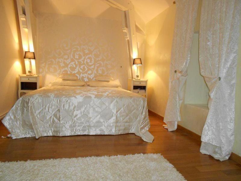 Domaine De Puycarpin Hotel Belvès-de-Castillon Buitenkant foto